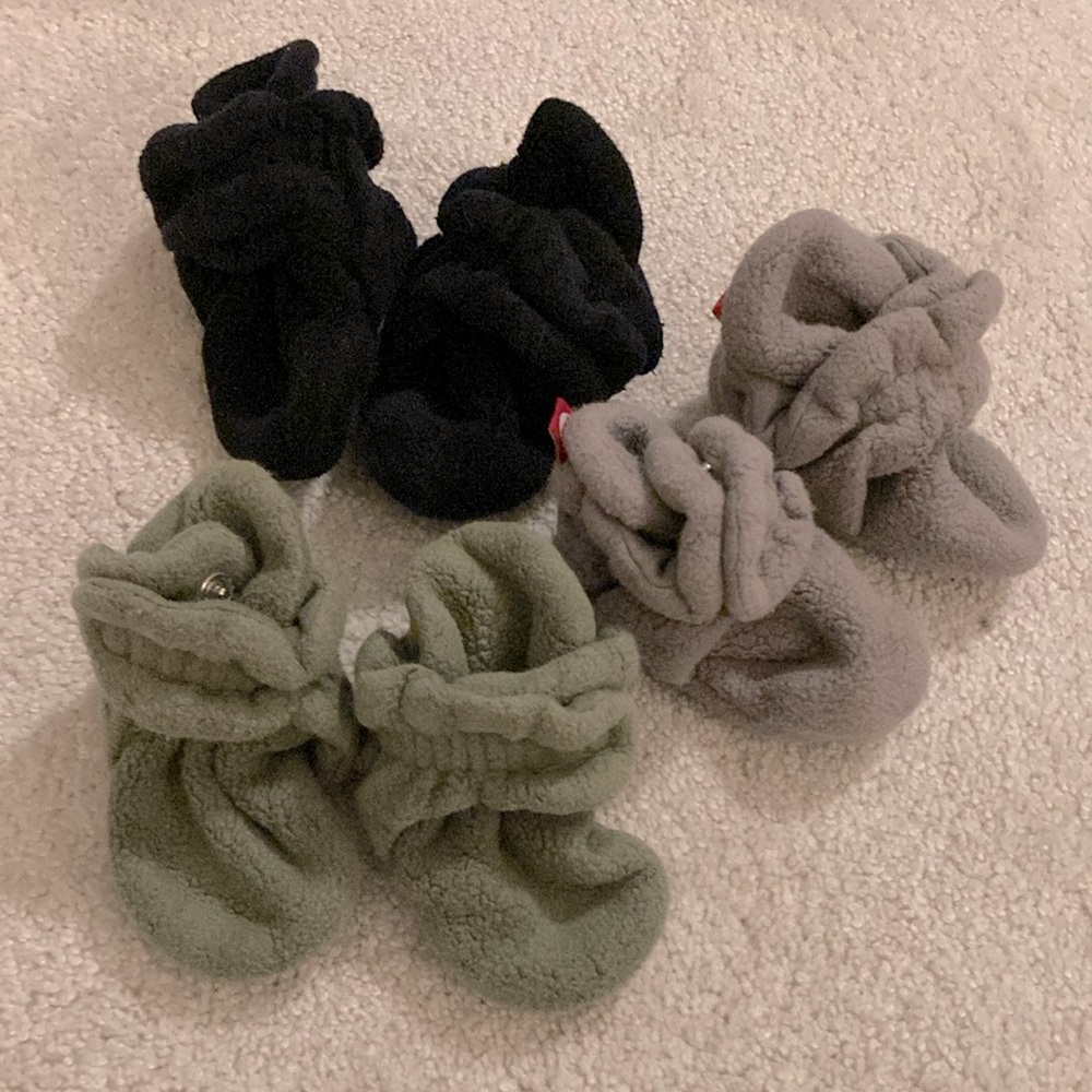 3 Pairs Zutano 6m Booties